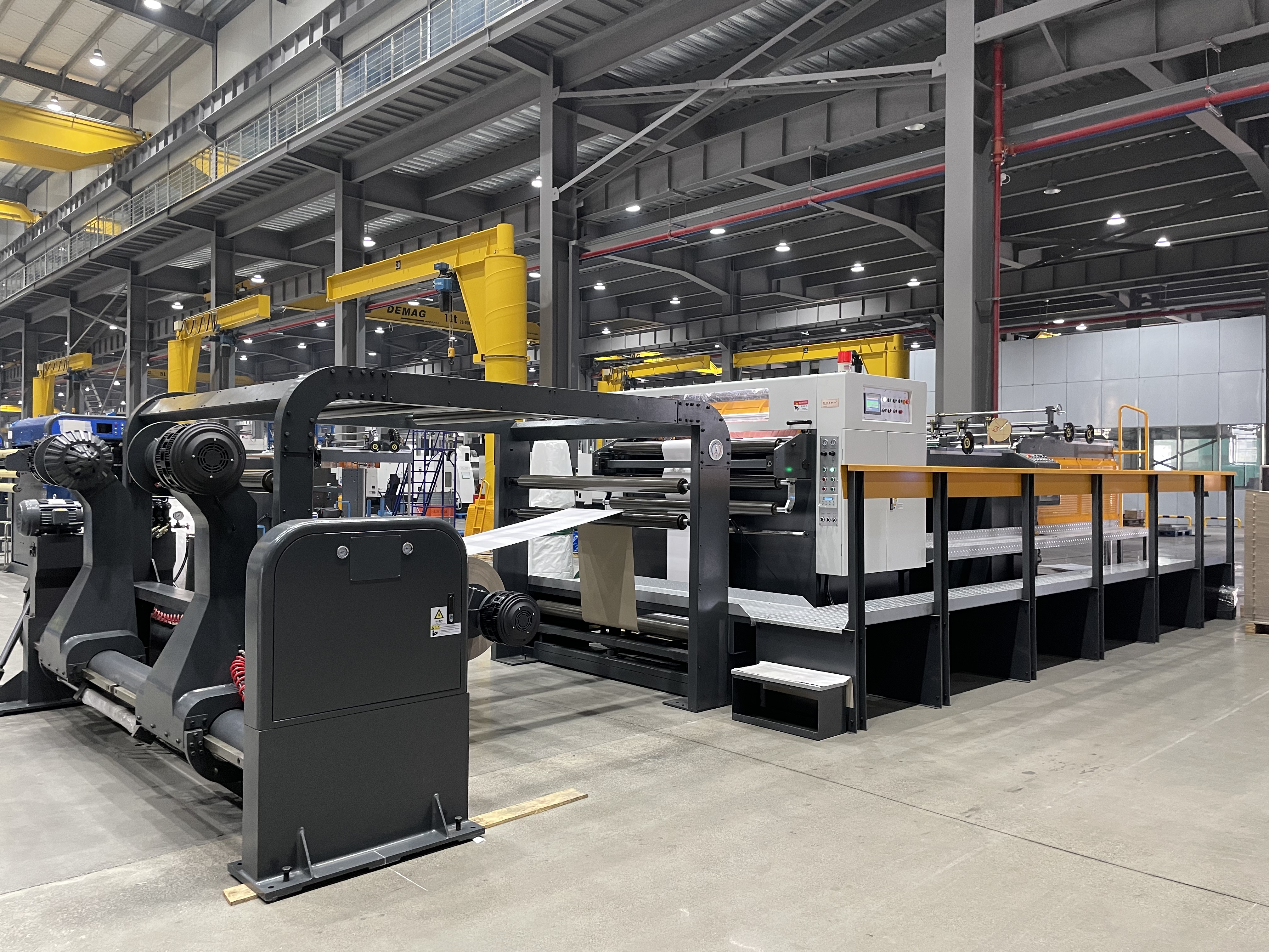 Machine &agrave; feuilles de papier