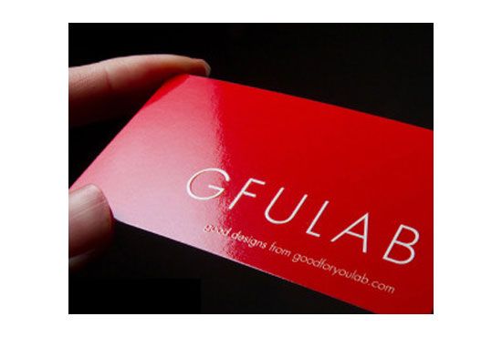 Machine &agrave; vernissage UV automatique